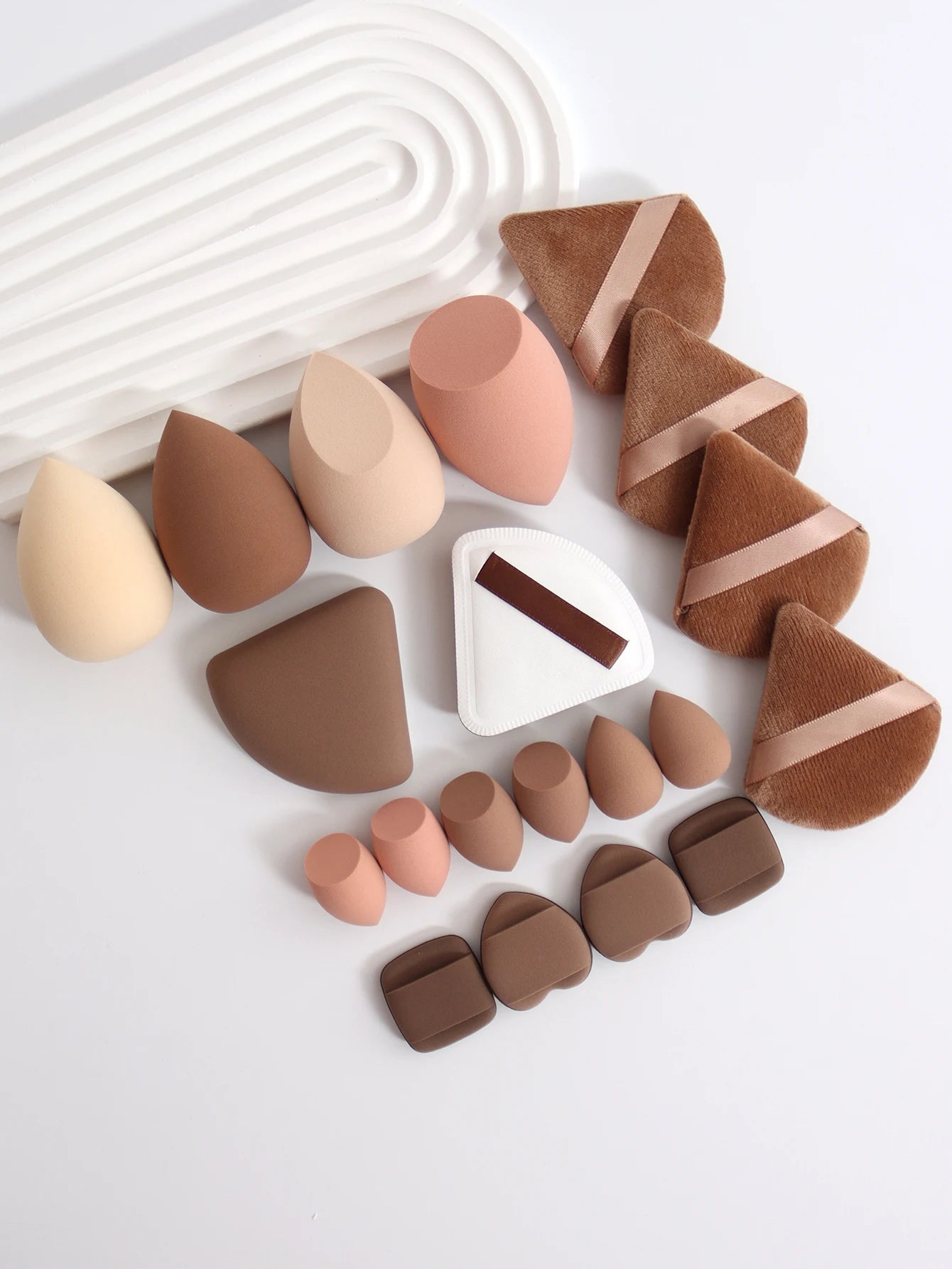 20 Pcs Pink Makeup Sponge and Makeup Puff Set Suitable for Face Cream and Powder Concealer Powder Makeup