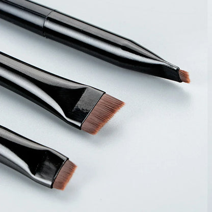 3 edge eyeliner brush