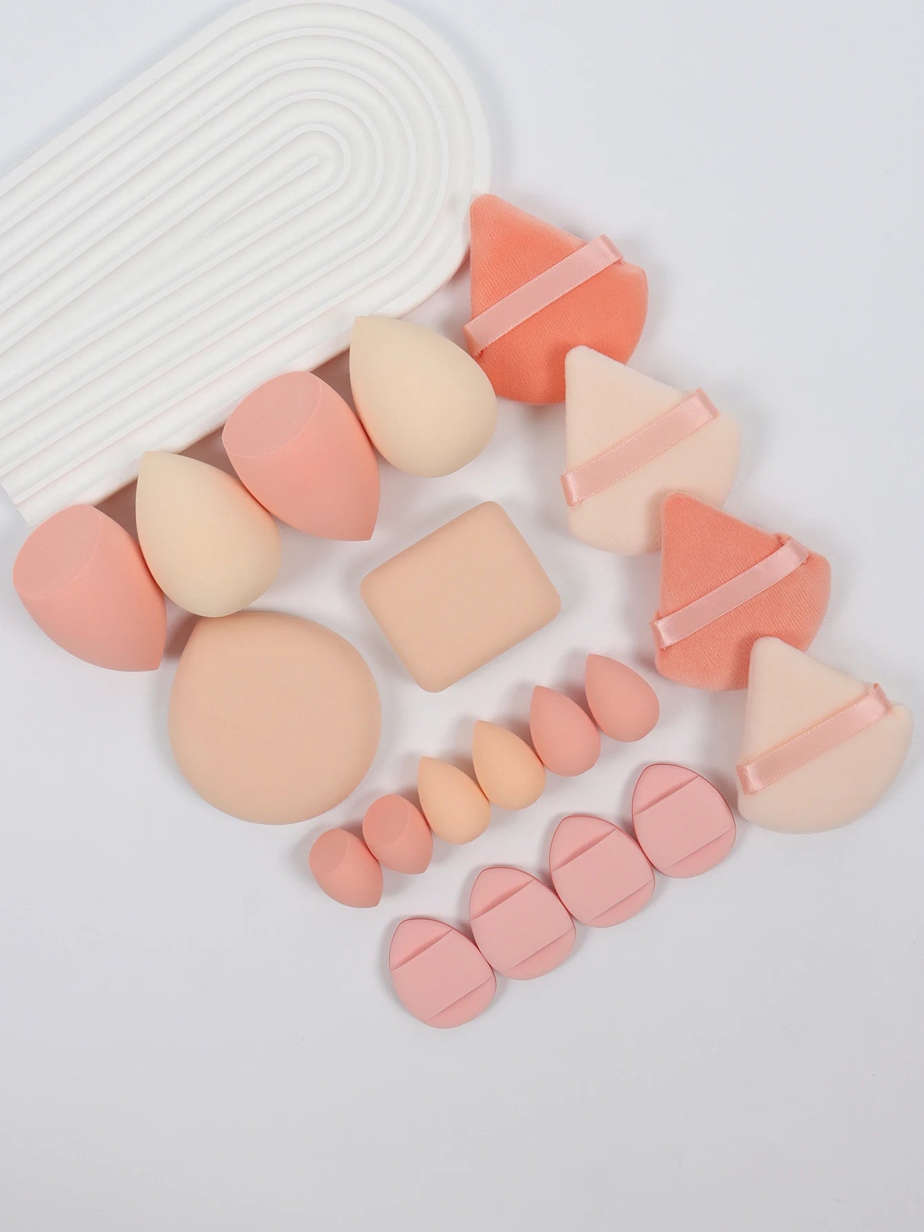 20 Pcs Pink Makeup Sponge and Makeup Puff Set Suitable for Face Cream and Powder Concealer Powder Makeup